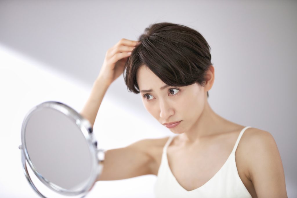 頭皮や髪への影響は？刺激や成分・注意点について