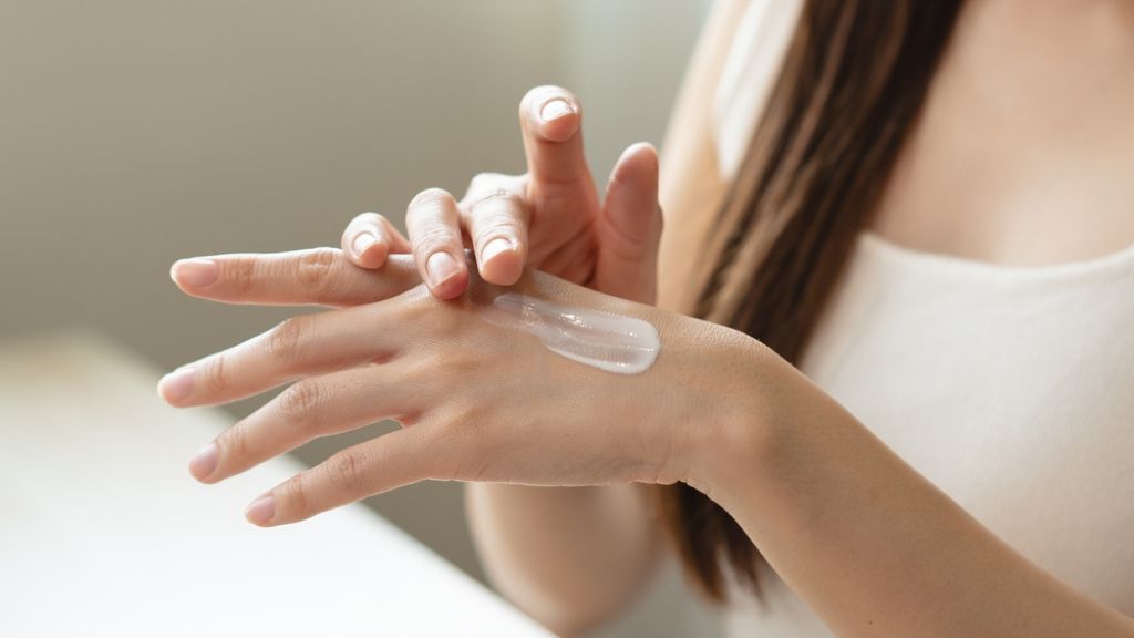 レチノール美容液の正しい使い方と注意点