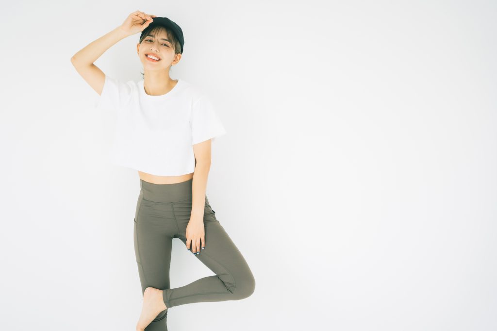 スポーツウェアの女性